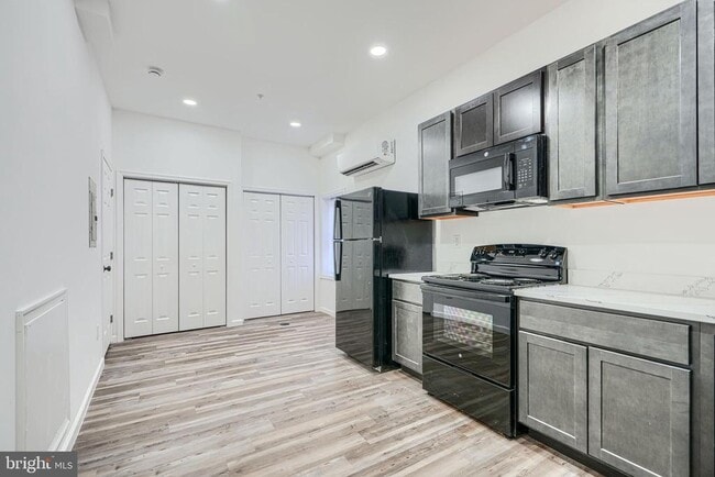 property at 7 S Carrollton Ave