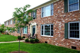 Brandon Ladd Apartments & Townhomes