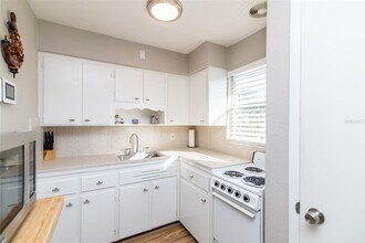 5434 9th Ave N in St. Petersburg, FL - Building Photo - Building Photo