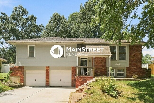 property at 609 NE 2nd St