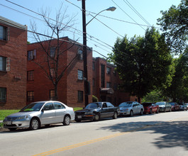 5516 Nannie Helen Burroughs Ave NE in Washington, DC - Foto de edificio - Building Photo