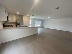 275 Lisa Marie Dr in Angleton, TX - Building Photo - Building Photo