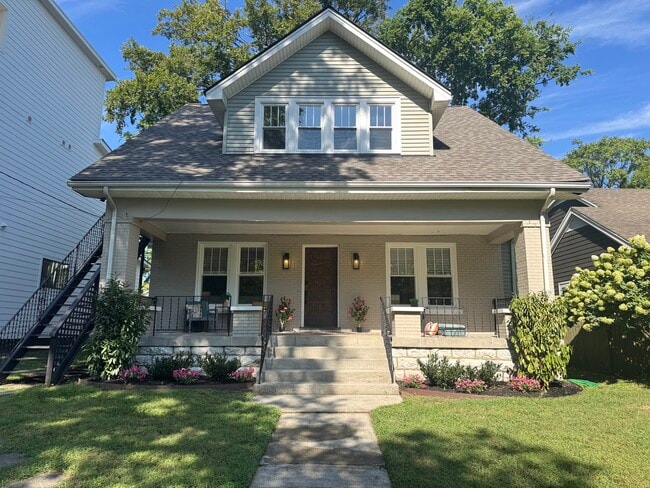 1332 Stainback Ave, Unit A