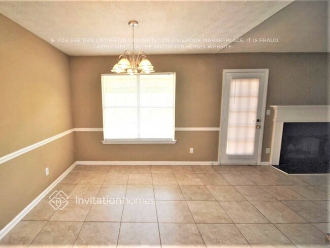 1034 Maple Leaf Ridge in Jonesboro, GA - Foto de edificio - Building Photo