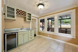 507 E Live Oak St in Austin, TX - Building Photo - Building Photo