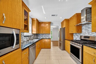 5150 Jason St in Houston, TX - Building Photo - Building Photo