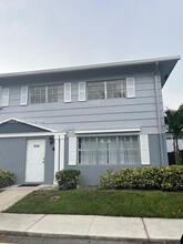 1821 SW 81st Ave in Davie, FL - Building Photo - Building Photo