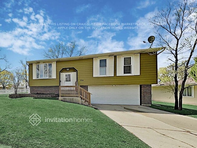 property at 324 Waverly Dr