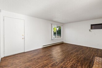 6125 N Addison St-Unit -6127 in Spokane, WA - Building Photo - Building Photo
