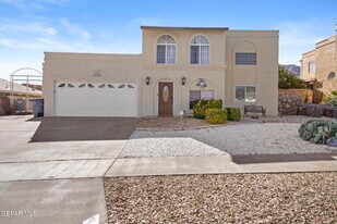 4332 Loma De Brisas Dr in El Paso, TX - Building Photo
