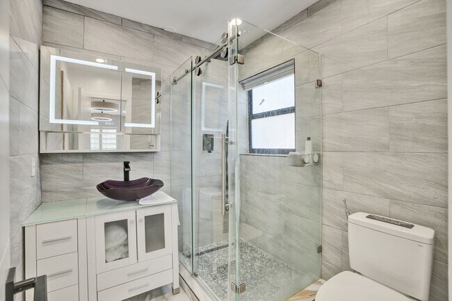 6761 Allen St in Hollywood, FL - Building Photo - Building Photo