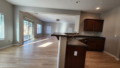 41393 W Capistrano Dr in Maricopa, AZ - Building Photo - Building Photo