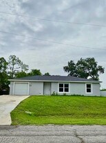 1506 Rugby Cir in La Belle, FL - Building Photo