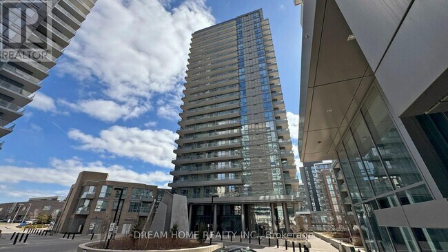 property at 50-1050 Forest Manor Rd