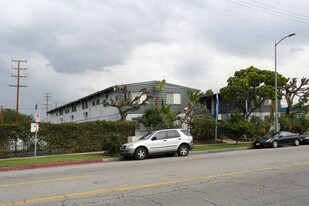 9025 National Blvd in Los Angeles, CA - Building Photo
