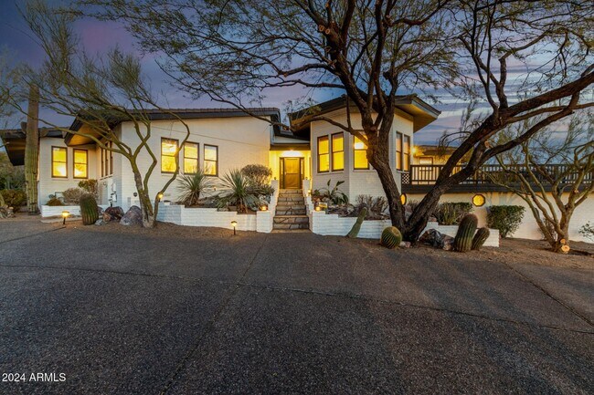 property at 6831 E Stagecoach Pass