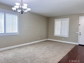 8945 Honeysuckle Ave in Hesperia, CA - Building Photo - Building Photo