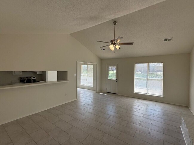 3425 Dorchester Cove in Horn Lake, MS - Building Photo - Building Photo