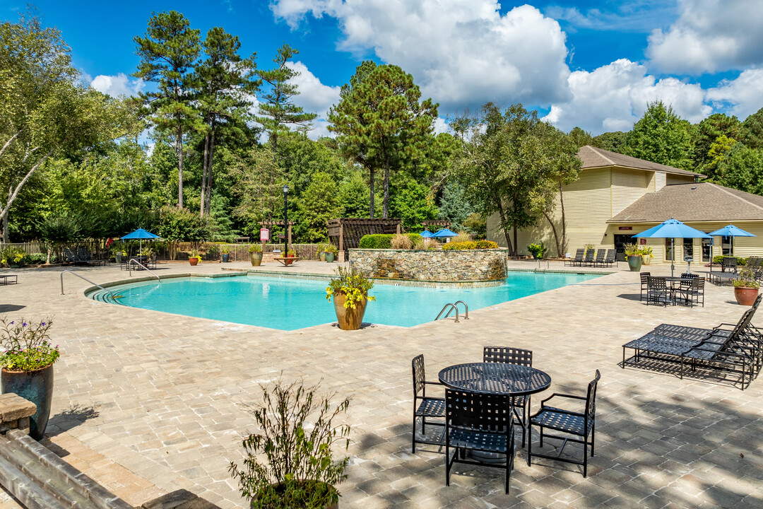 East Perimeter Pointe Apartments in Decatur, GA - Building Photo