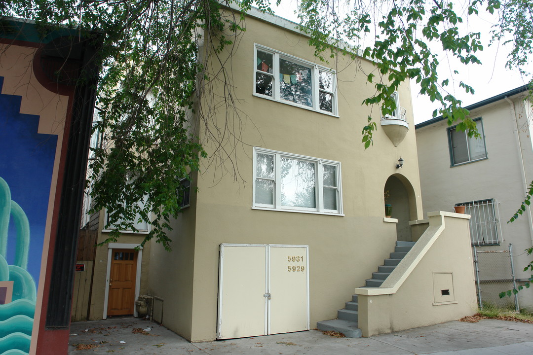 5929-5931 Telegraph Ave in Oakland, CA - Building Photo