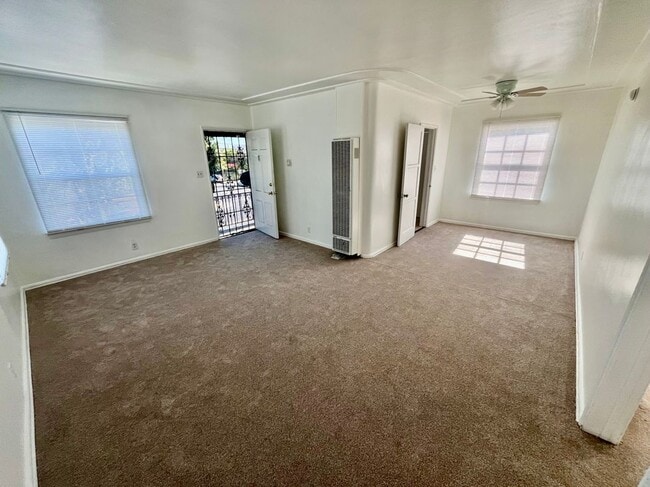 2501 Venice Blvd in Los Angeles, CA - Building Photo - Building Photo