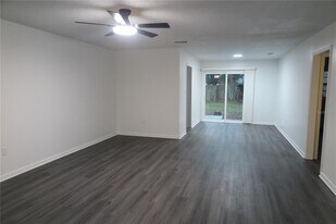 509 NW 19th Ln in Gainesville, FL - Building Photo