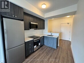 51 Clarington Blvd in Bowmanville, ON - Building Photo - Building Photo