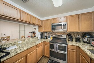 10944 Keys Gate Dr in Riverview, FL - Building Photo - Building Photo