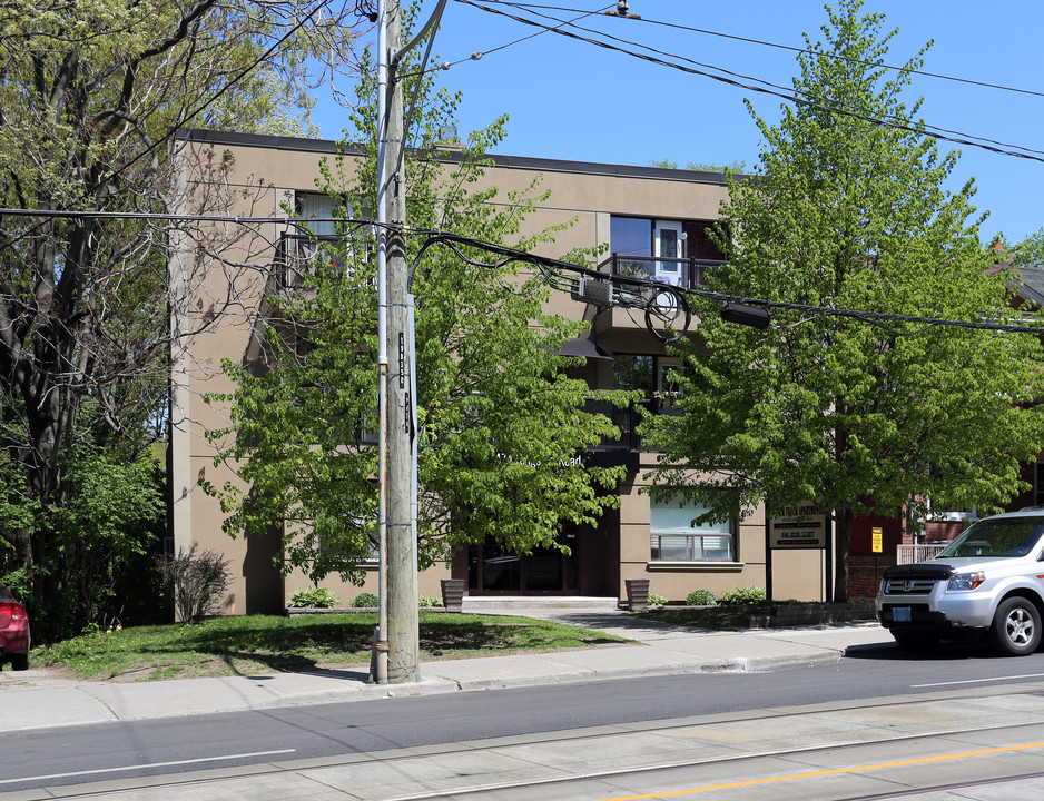 North Beach Apartments in Toronto, ON - Building Photo