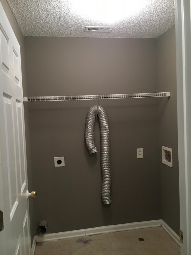 1875 Carrington Dr in Griffin, GA - Building Photo - Building Photo