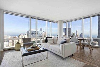 201 N Clark St, Unit 2312 in Chicago, IL - Building Photo - Building Photo