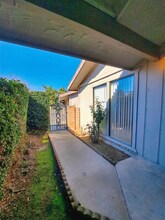 4593 N Emerson Ave in Fresno, CA - Building Photo - Building Photo