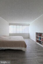 5500 Friendship Blvd in Chevy Chase, MD - Building Photo - Building Photo