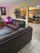 1527 Whitehall Blvd in Kent, OH - Foto de edificio - Building Photo