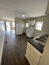 1007 Tipton St in Raleigh, NC - Building Photo - Building Photo