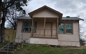 1208 E Magnolia Ave in Fort Worth, TX - Building Photo