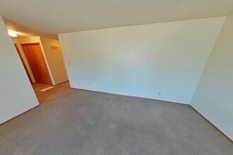 555 NW Kings Blvd in Corvallis, OR - Building Photo - Building Photo