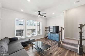 16122 Columbus Ave in Derwood, MD - Building Photo - Building Photo