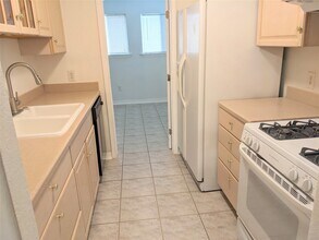 1005 Rosepoint Dr in Houston, TX - Building Photo - Building Photo