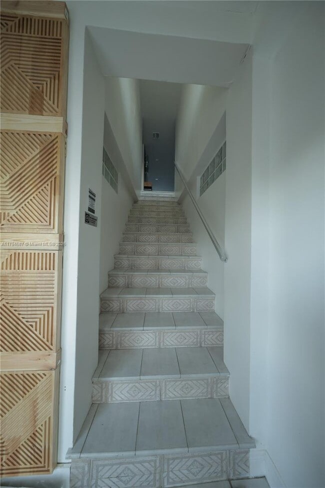 1230 NE 89th St in Miami, FL - Building Photo - Building Photo