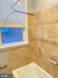 412 W Walnut Ln photo'