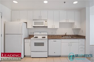 250 King St in San Francisco, CA - Building Photo - Building Photo