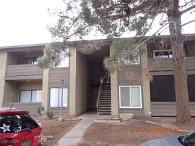 4571 Carriage Park Dr in Las Vegas, NV - Building Photo