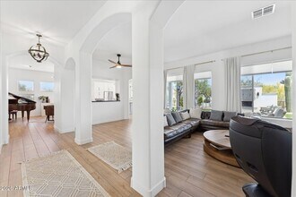 14604 E Peak View Rd in Scottsdale, AZ - Building Photo - Building Photo