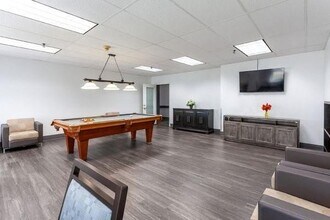 20800 Wyoming Ave in Ferndale, MI - Building Photo - Building Photo