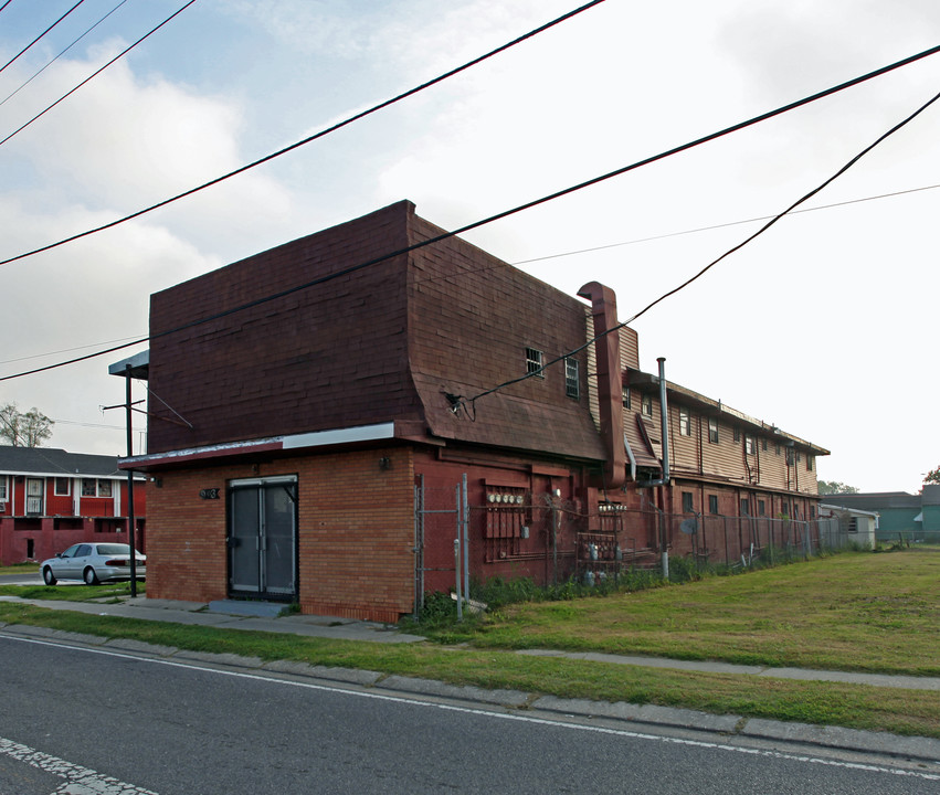 923 Causeway Blvd in New Orleans, LA - Building Photo