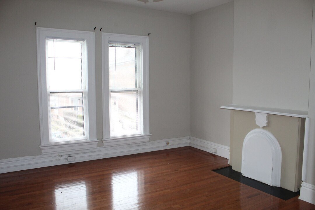 57 Smith Pl in Columbus, OH - Building Photo