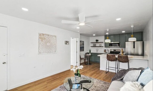 2487 Kettner Blvd in San Diego, CA - Building Photo - Building Photo