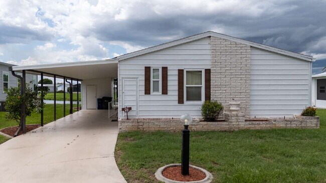 property at 812 Seabrooke Dr