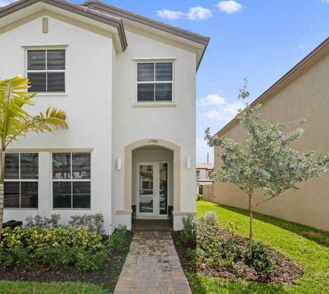 12846 SW 243rd St in Princeton, FL - Building Photo - Building Photo